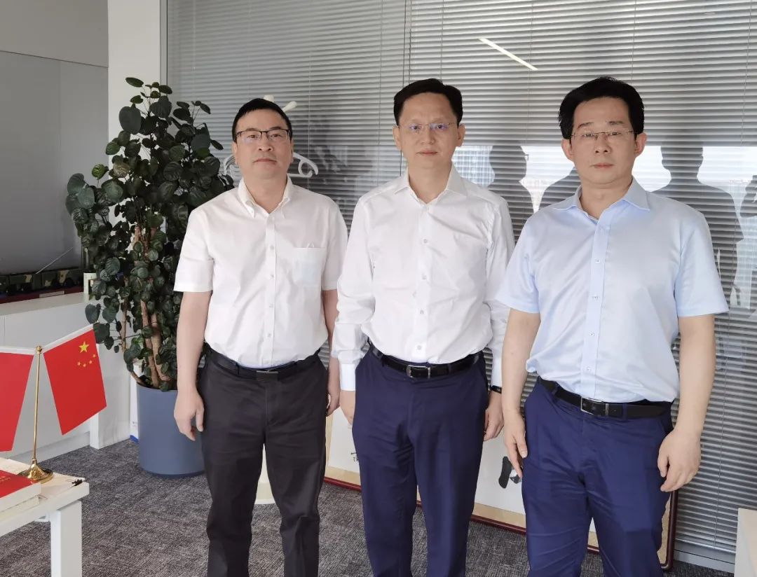 推進(jìn)網(wǎng)絡(luò)整合及廣電5G建設(shè)，福建廣電網(wǎng)絡(luò)相關(guān)領(lǐng)導(dǎo)赴中國廣電集團(tuán)匯報(bào)交流工作